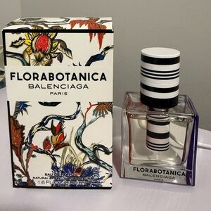 Balenciaga Florabotanica Perfume